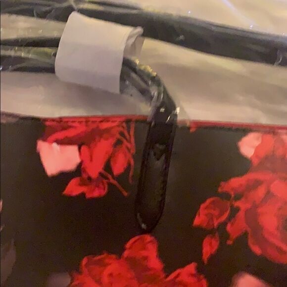 Victoria’s Secret overnight bag  - Picture 4 of 8